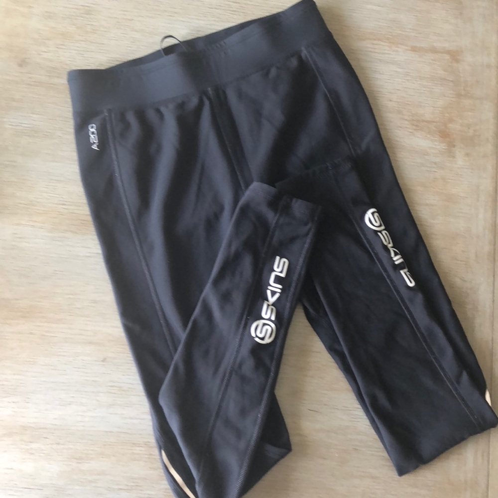 Skins A200 women’s compression long tights